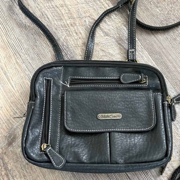 Purses - Picture 4 of 9